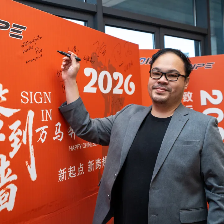 Signing In and Setting Sail