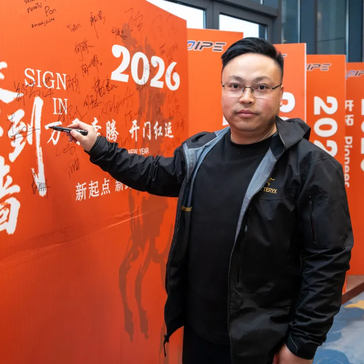 Signing In and Setting Sail